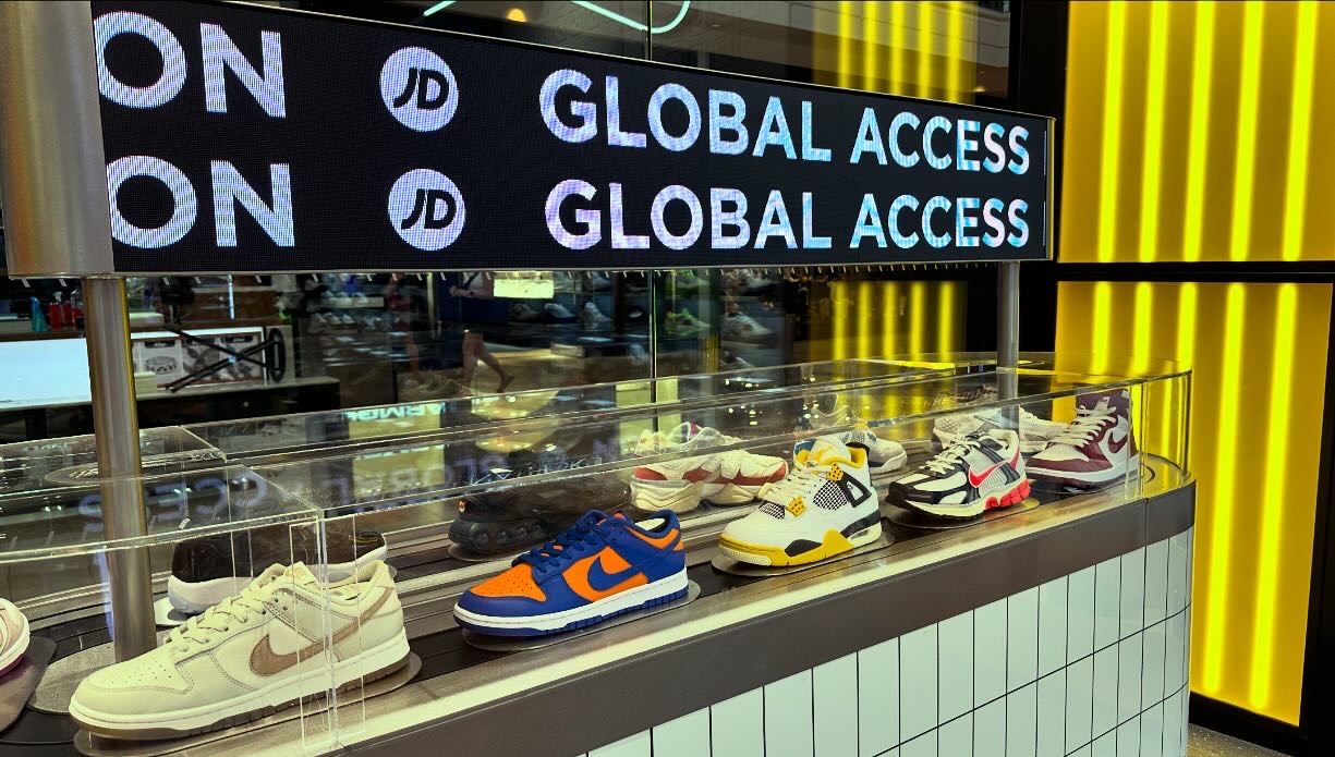 shoes display retail plastic product prototyping