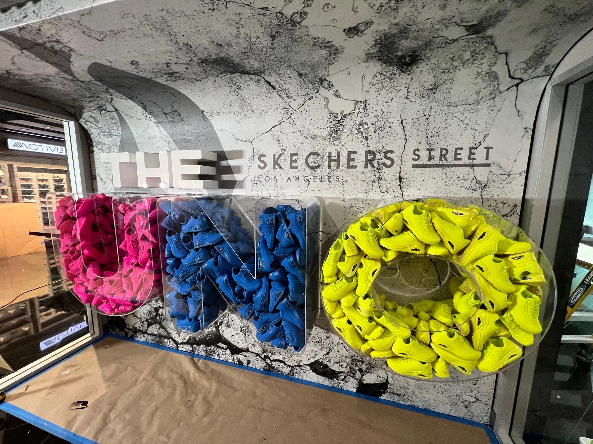 UNO - Sketchers Wall plastic product prototyping